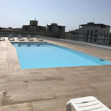 Living Flat With Pool And Parking Apartament