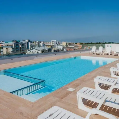 Apartament Living Flat With Pool And Parking *