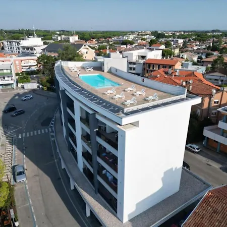 Apartament Living Flat With Pool And Parking *